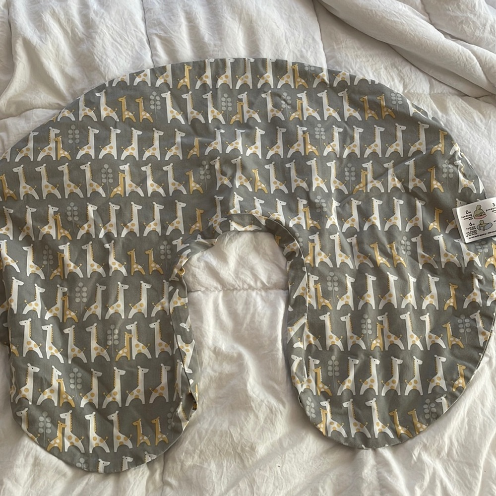 Giraffe boppy  cover
